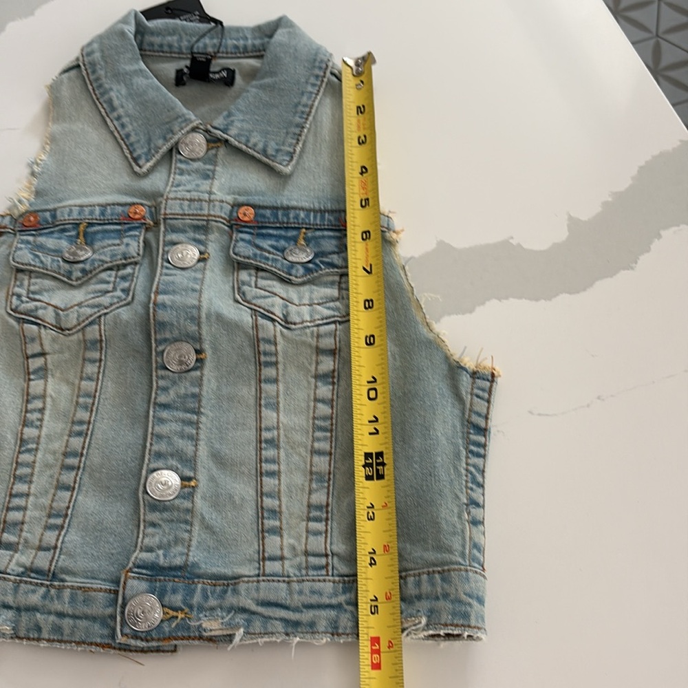 True Religion denim Blue vest cropped distressed NWT S - Picture 11 of 11
